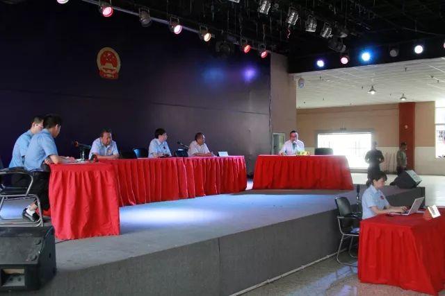 ͥ���������У Эͬ��Ϲ�չ��ò